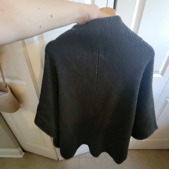 April Marin 100% Wool Poncho Sweater Charcoal Grey Button Pocket Osfm One Size - Picture 5 of 7